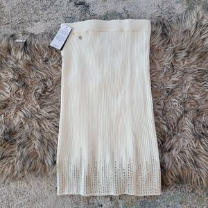 GUESS BRAND Elegant Cream Knit Skirt